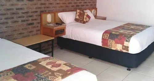 Lantern Motor Inn Mackay 3*,